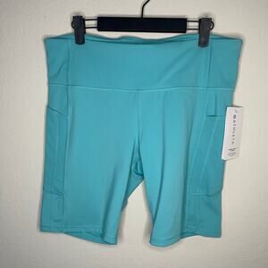 New Athleta Ultimate Stash II 9” Shorts in Aqua Blue - Size XL